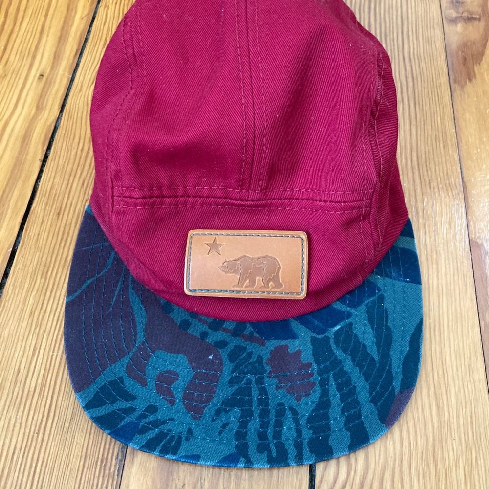 Official Crown of Laurel Strapback